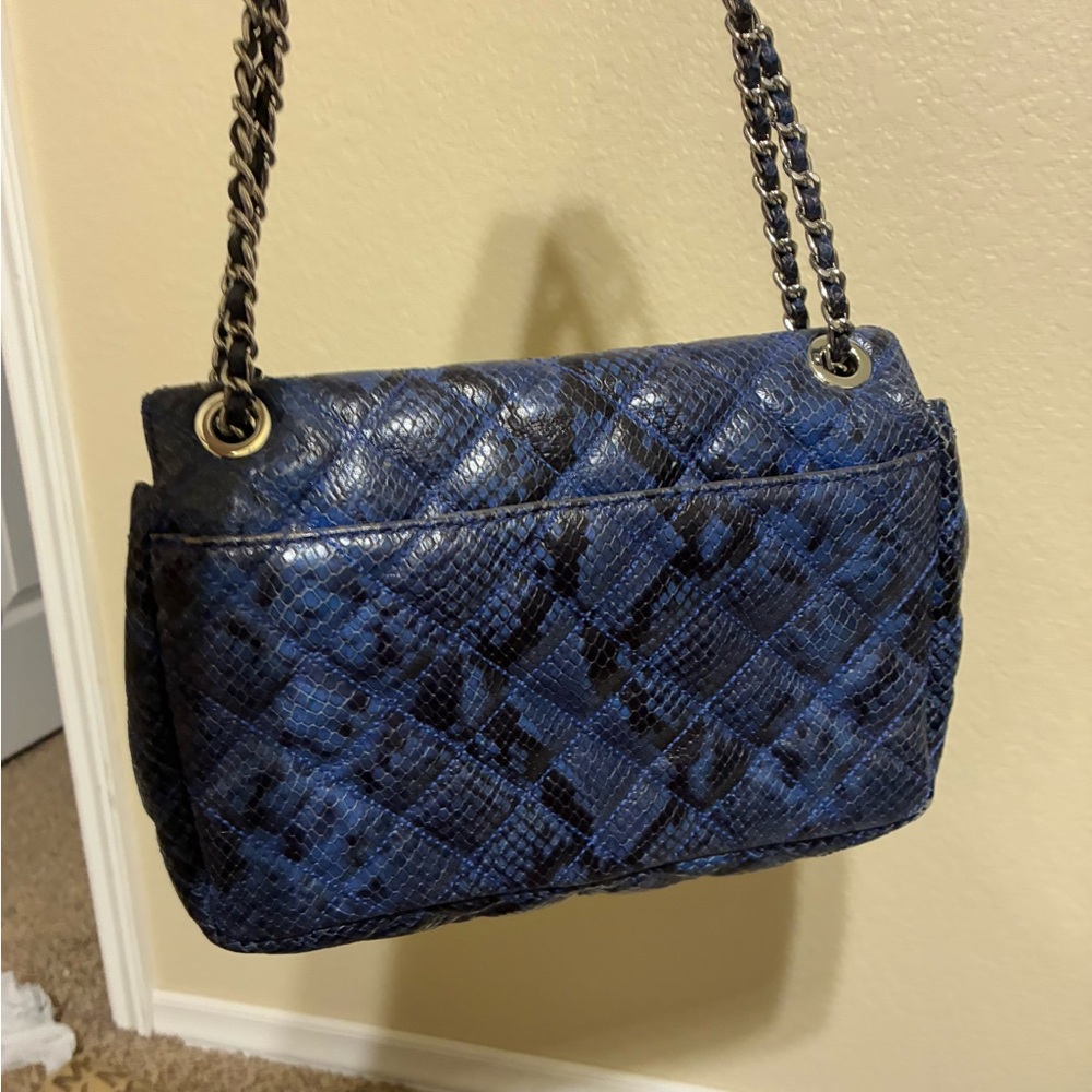 Authentic Michael Kors Shoulder Bag With Gold Har… - image 7